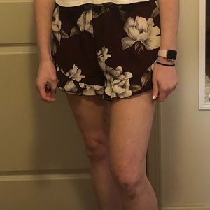 wonens flowy shorts